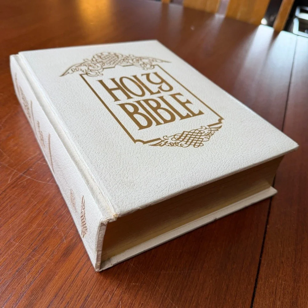 Lamplight Publishing Holy Bible KJV Family Altar Edition White Gold Gilt Vintage